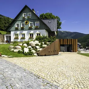 Pension Slunecnice & Panorama Restaurace Farma Špindlerŭv Mlýn